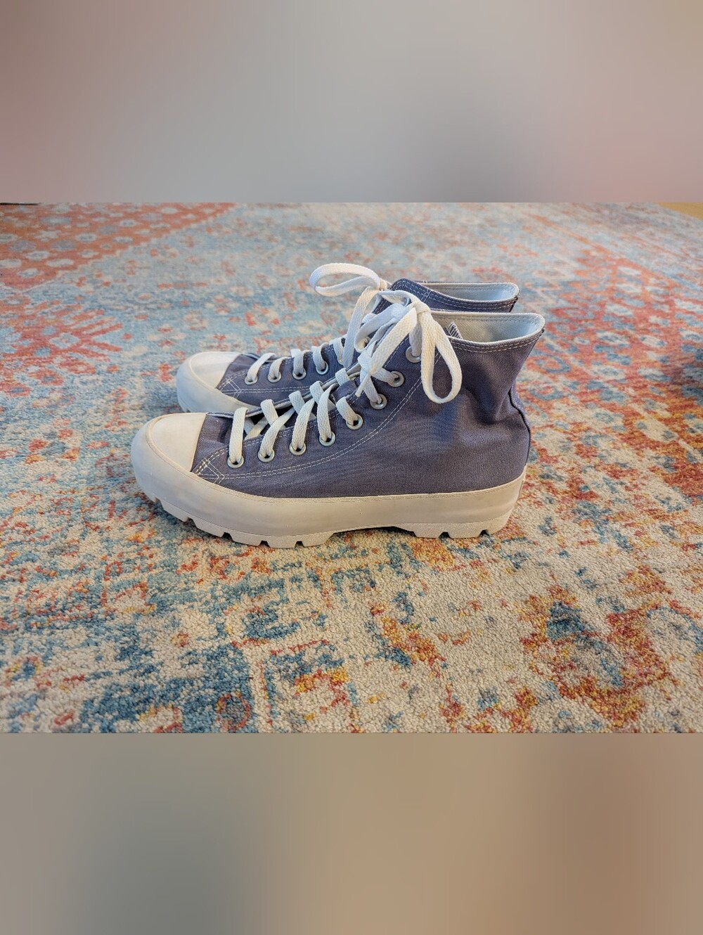 CONVERSE CTAS Lugged Hi Top Womens 10.5 Purple Lavender/White Platform Sneakers